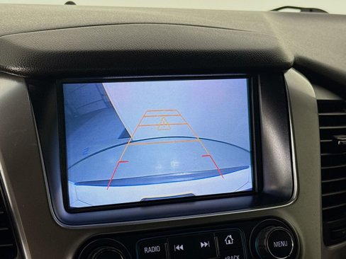 Used 2017 Chevrolet Suburban LT image 14