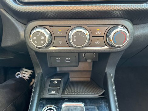Used 2024 Nissan Kicks SV image 24