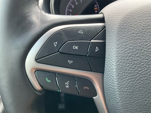 Used 2021 Jeep Grand Cherokee Laredo X image 27
