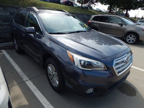 Used 2017 Subaru Outback 2.5i Premium image 4