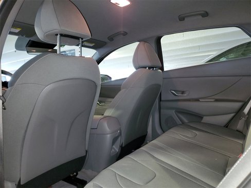 Certified 2024 Hyundai Elantra SEL image 9
