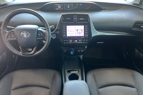 Certified 2022 Toyota Prius LE image 10