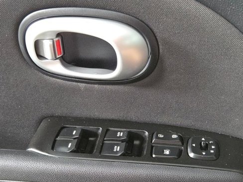 Used 2015 Kia Soul + image 29