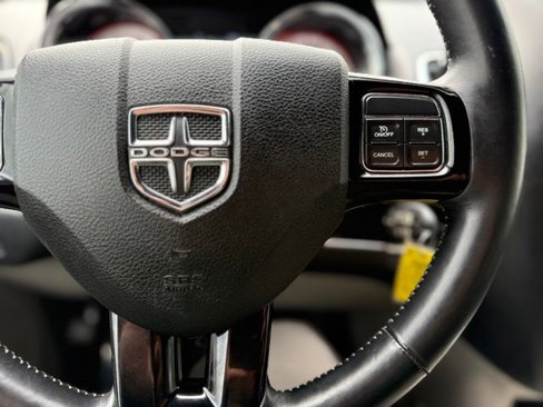 Used 2019 Dodge Grand Caravan SXT w/ Driver Convenience Group image 40