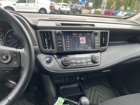 Used 2018 Toyota RAV4 Adventure image 9