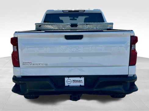 Used 2021 Chevrolet Silverado 1500 W/T w/ WT Value Package image 4