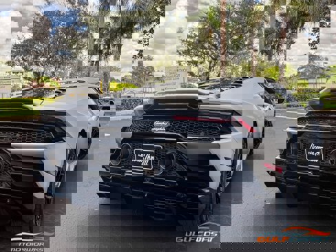 Used 2020 Lamborghini Huracan EVO image 63