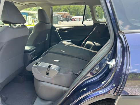 Used 2019 Toyota RAV4 XLE image 28