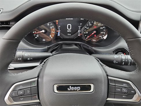 New 2026 Jeep Compass Latitude image 24