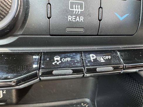 Used 2023 Dodge Durango GT image 29