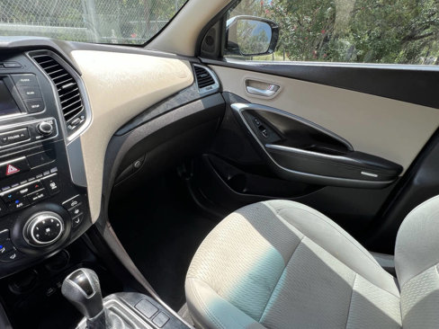 Used 2018 Hyundai Santa Fe Sport image 17