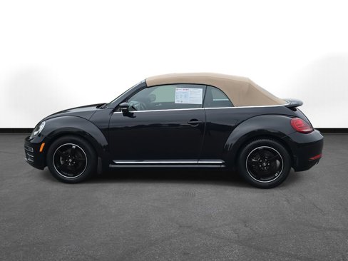 Used 2018 Volkswagen Beetle 2.0T Coast w/ Coast Lighting Package image 9