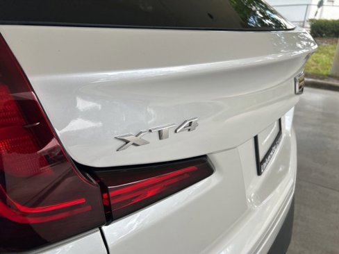 Used 2021 Cadillac XT4 Luxury image 18