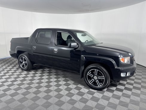 Used 2013 Honda Ridgeline Sport image 2