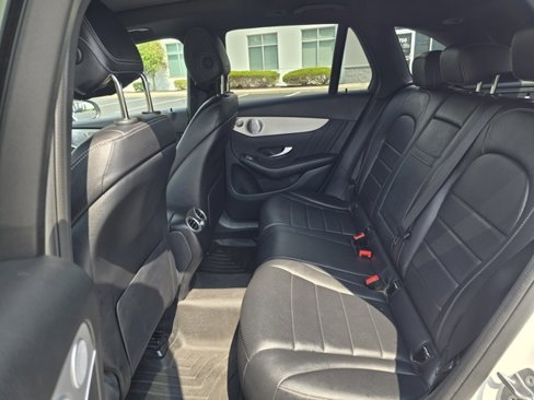 Used 2019 Mercedes-Benz GLC 300 4MATIC image 27
