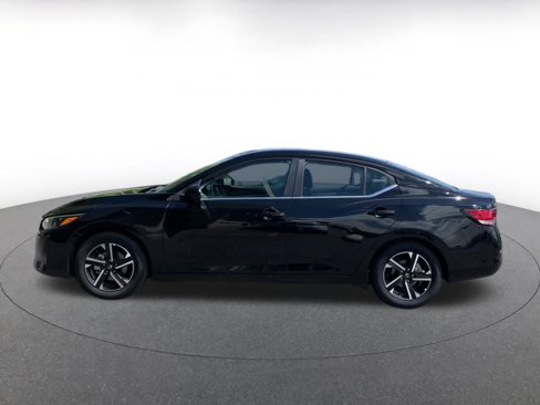 Used 2024 Nissan Sentra SV image 9