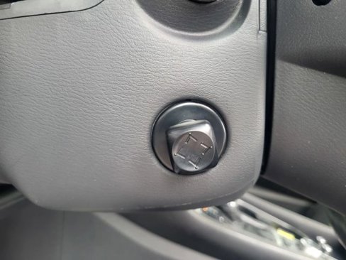 Used 2017 Nissan Maxima Platinum image 38