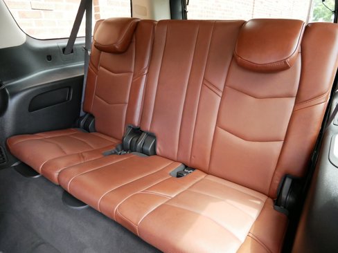 Used 2020 Cadillac Escalade ESV Premium Luxury image 11