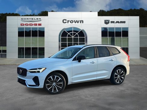 Used 2024 Volvo XC60 B5 Plus image 1