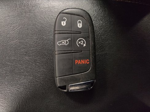 Used 2017 Jeep Compass Latitude w/ Popular Equipment Group image 32