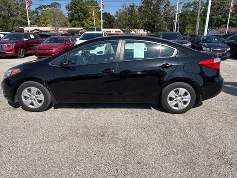 Used 2016 Kia Forte LX image 8