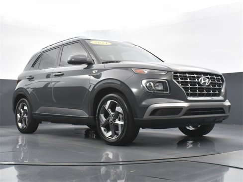Certified 2024 Hyundai Venue SEL image 21