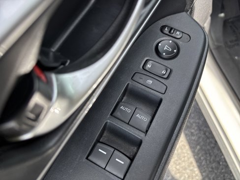 Certified 2017 Honda CR-V Touring image 24