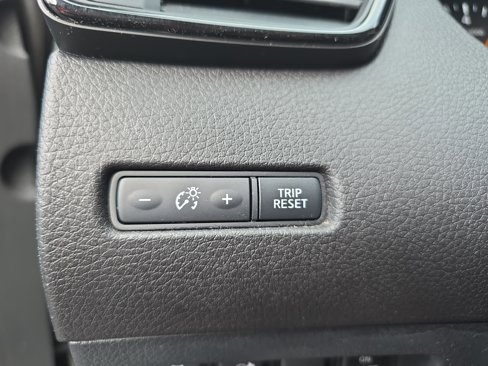 Used 2017 Nissan Rogue SL w/ SL Premium Package image 26