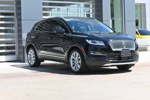 Used 2019 Lincoln MKC Select w/ Select Plus Package image 2