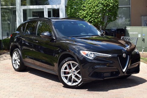 Used 2018 Alfa Romeo Stelvio Ti Sport image 3