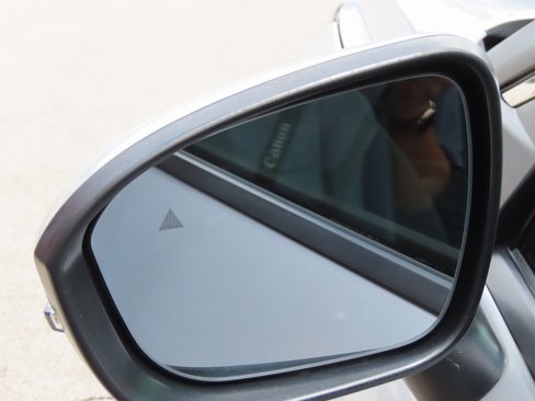 Used 2022 Nissan Rogue SV image 9