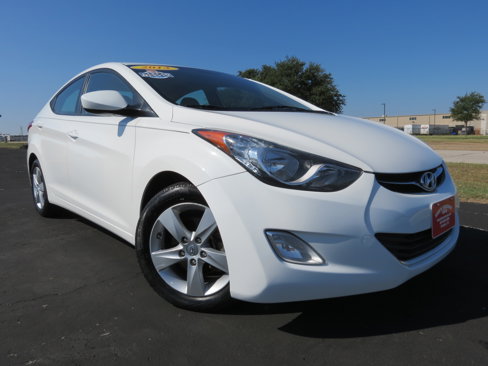 Used 2013 Hyundai Elantra GLS w/ Preferred Pkg image 2