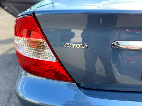 Used 2004 Toyota Camry SE image 24