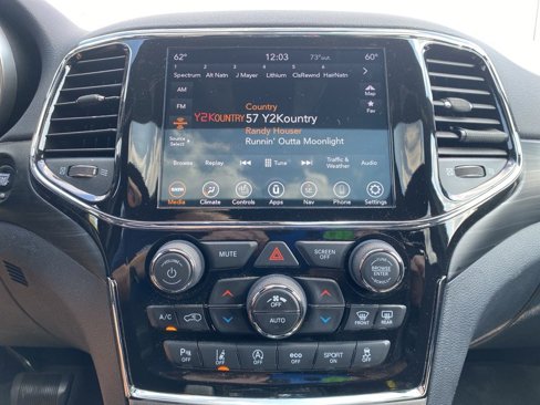 Used 2022 Jeep Grand Cherokee Laredo X image 12