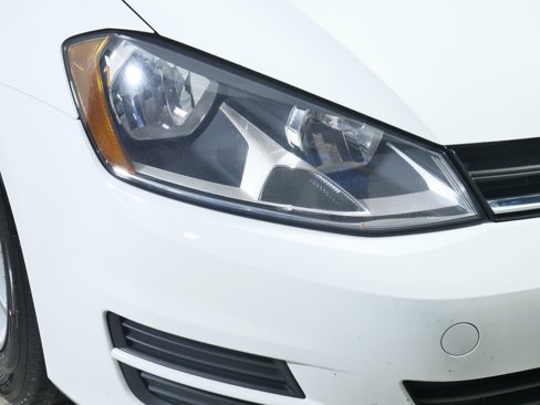 Used 2016 Volkswagen Golf 2-Door image 16