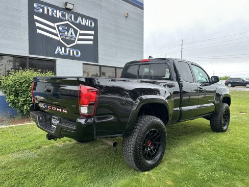 Used 2022 Toyota Tacoma SR5 image 7