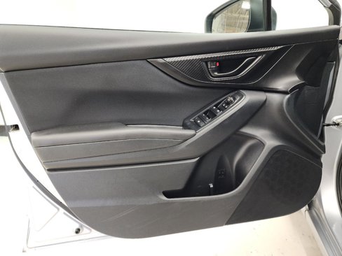 Used 2022 Subaru Impreza 2.0i Premium image 11
