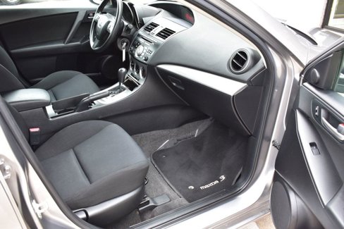 Used 2011 MAZDA MAZDA3 i Touring image 19