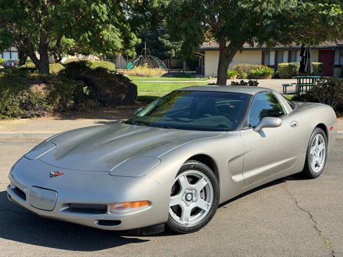 Used 1999 Chevrolet Corvette Coupe w/ Memory Pkg image 1
