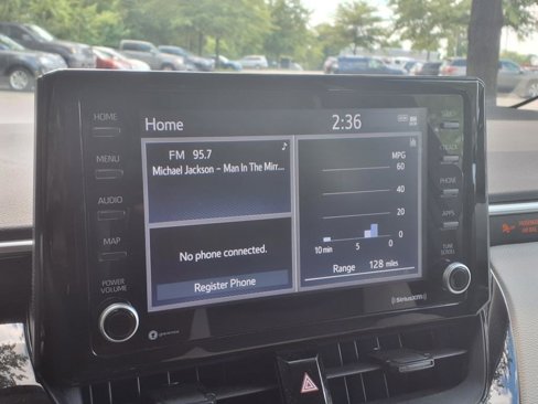 Used 2022 Toyota Corolla LE image 20