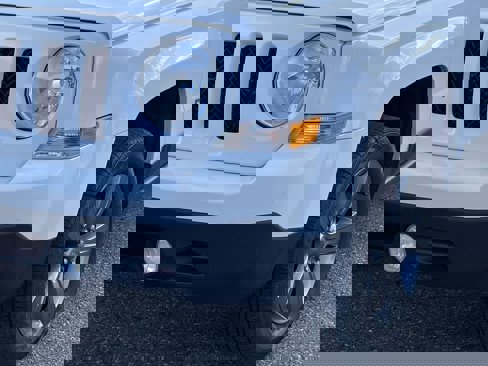 Used 2017 Jeep Patriot Sport w/ Power Value Group image 31