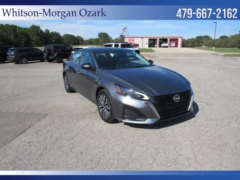 Used 2024 Nissan Altima 2.5 SV image 13