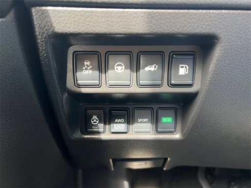 Used 2019 Nissan Rogue SV w/ Premium Package image 22