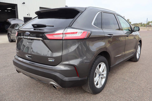 Used 2020 Ford Edge SEL w/ Convenience Package image 3
