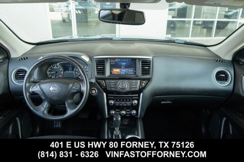 Used 2020 Nissan Pathfinder SV image 3