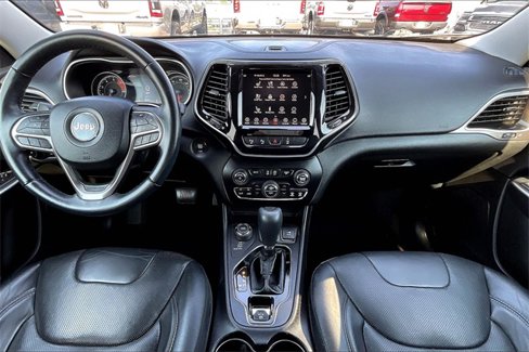 Used 2019 Jeep Cherokee Limited w/ Luxury Group image 16