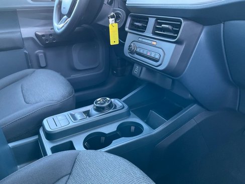 New 2025 Ford Maverick XL image 65