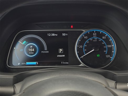 New 2025 Nissan Leaf S image 12