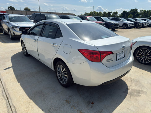 Used 2019 Toyota Corolla XLE image 4