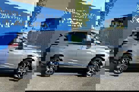 Used 2023 Acura RDX FWD w/ Technology Package image 2
